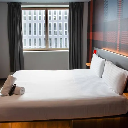 Easyhotel Paris Nord Aubervilliers-3