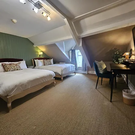Cotswold Gardens Bed And Breakfast-2