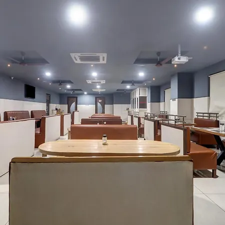 Super Hotel O S Grand Bolarum-2