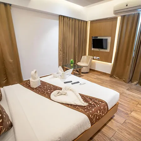 Grand One Tower-2