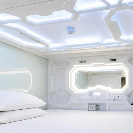Capsule Riverside-2