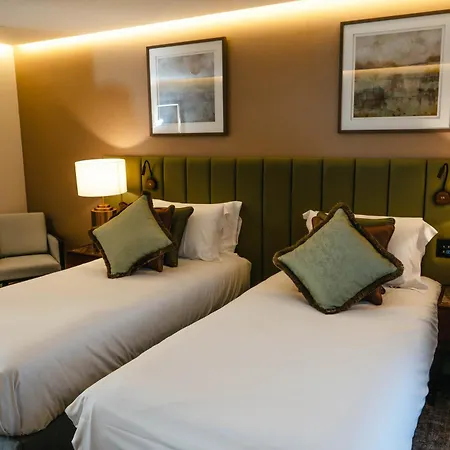 Stonecross Manor Hotel-3