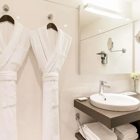 Croisette Beach Hotel Cannes - Mgallery Collection-2