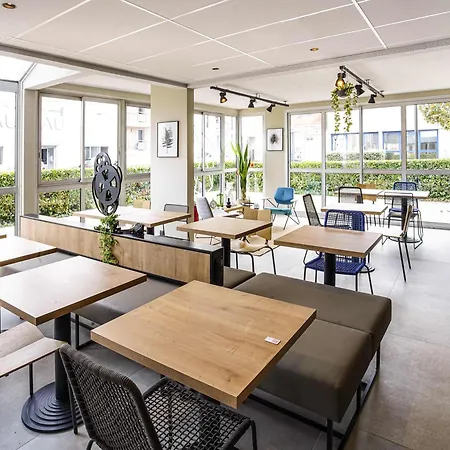 Ibis Tours Centre Giraudeau-3