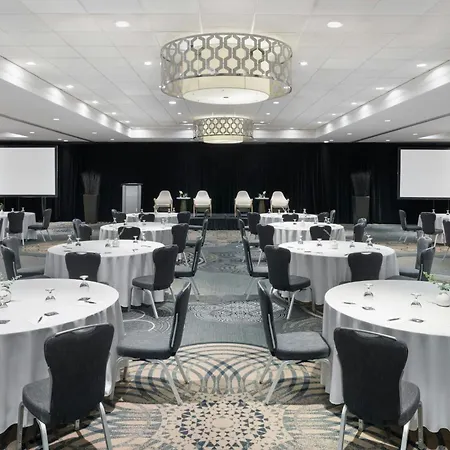 Sheraton Vancouver Airport Hotel-2