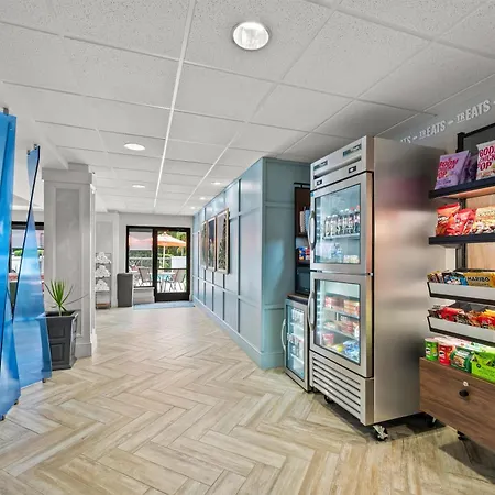 Hampton Inn Naples - I-75-3