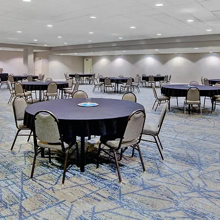 Holiday Inn Express Nashville-Downtown - Broadway By Ihg-2