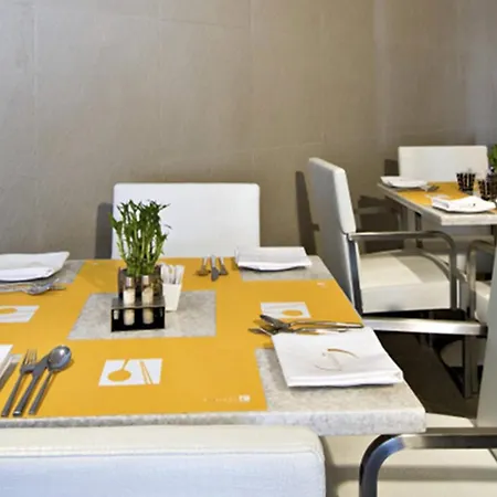Novotel Mumbai Juhu Beach-3