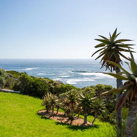 Crayfish Lodge Sea & Country Guest House-3