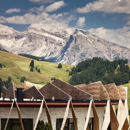 Como Alpina Dolomites-2
