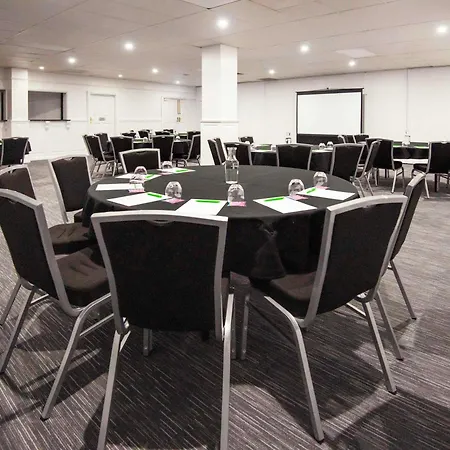 Ibis Styles Mt Isa Verona-3