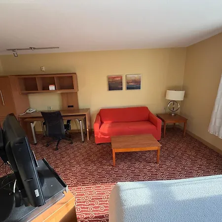 Mainstay Suites Bloomington Near University-2