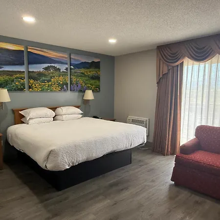 Days Inn By Wyndham Medford-3