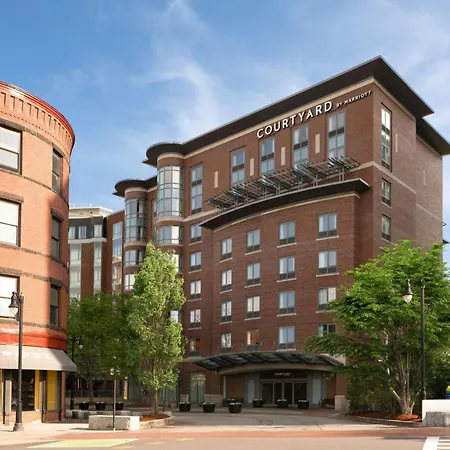 Courtyard By Marriott Boston Brookline-3