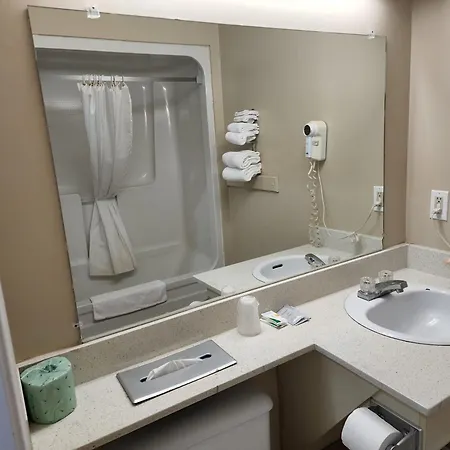 Knights Inn Lindsay-3