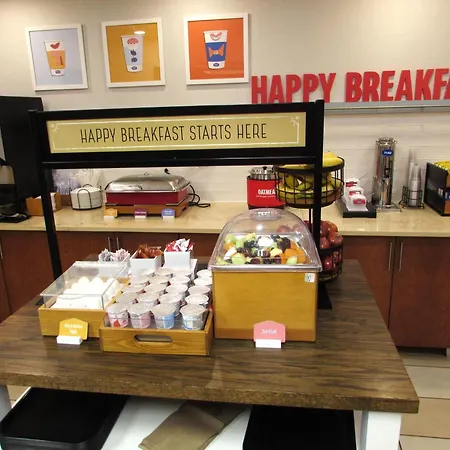 Hampton Inn Summersville-3