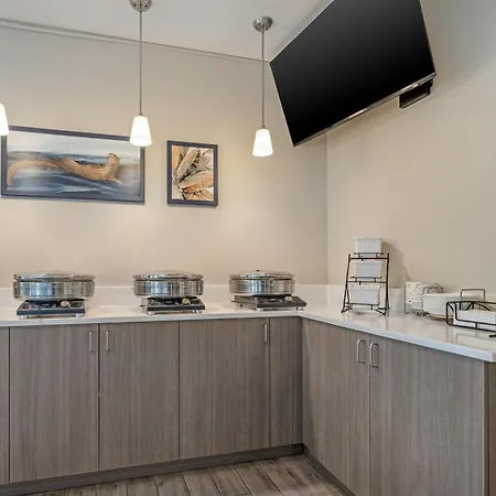 Best Western Plus Pioneer Park Inn-2