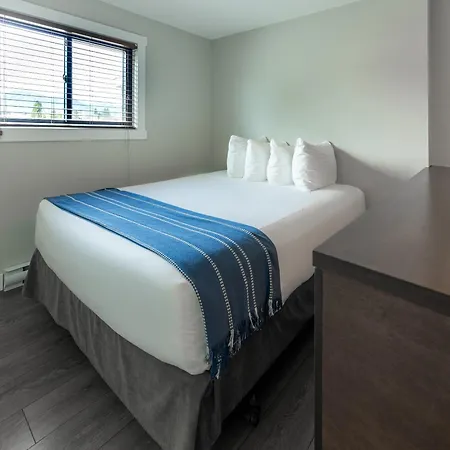 Sechelt Inn-3