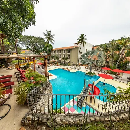 Binniguenda Huatulco & Beach Club-3