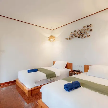 Paradise Palm Beach Bungalows And Dive Center-2