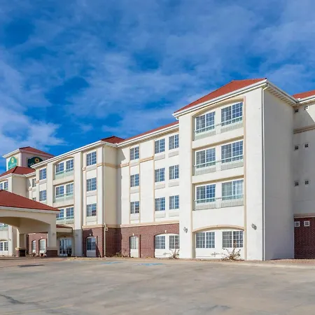 La Quinta By Wyndham Dodge City-3