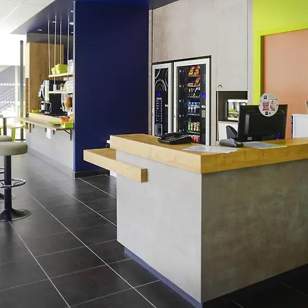 ibis budget Gare de Poitiers-2