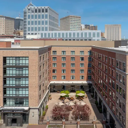 Courtyard By Marriott Richmond Downtown-2