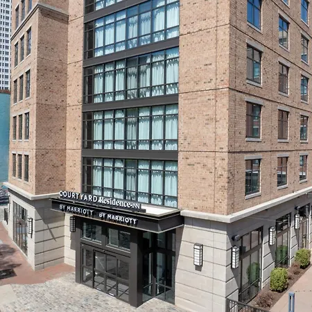 Courtyard By Marriott Richmond Downtown-3