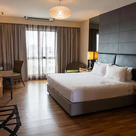 Imperial Heritage Hotel Melaka I City Centre I Free Wifi I Free Parking L Free Club Lounge Access-2
