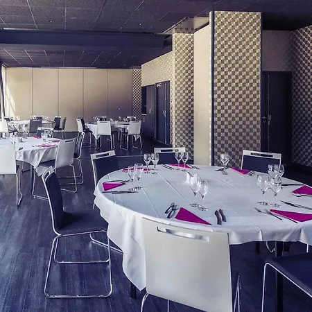 Mercure Cherbourg Centre Port-2