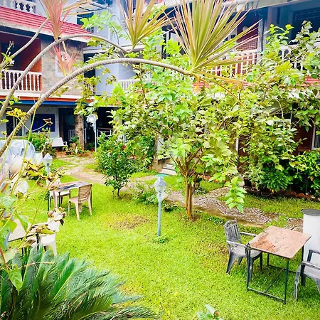 Peravel Beach Holiday Home-3
