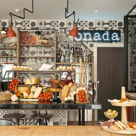 Ibis Styles Barcelona City Bogatell-3