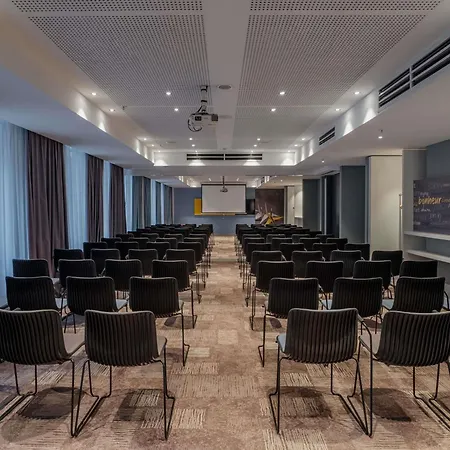 ibis Yerevan Center-2