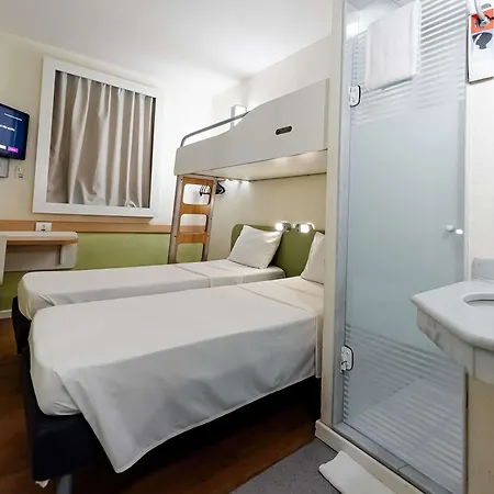 Ibis Budget Vitoria-3