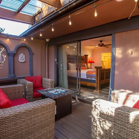 Lantern Light Inn - Romantic Getaway (Adults Only)-3