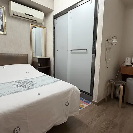 Hong Kong Tai San Guest House-3