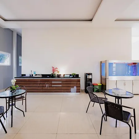 Urbanview Darmo Residence Bandung-3