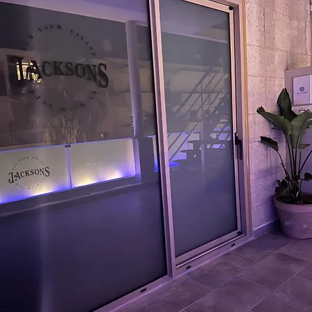 Jacksons Sea View Living-3