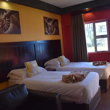 Margate Beach Lodge-2