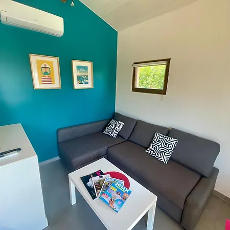 Annexe des Pins - studio gîte avec piscine&climatisation-2