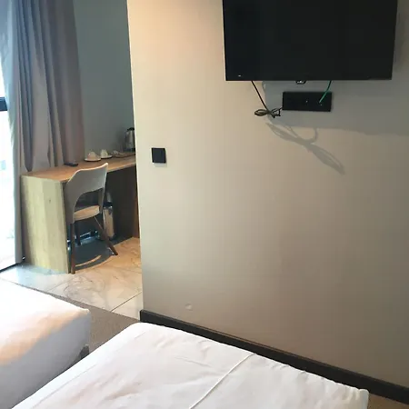 Sherlock Homes Hotels-3