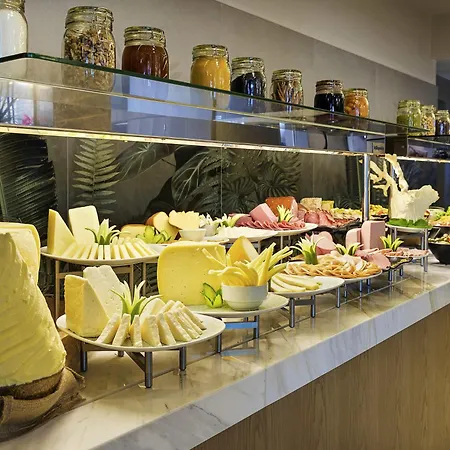 Movenpick Living Istanbul Camlivadi-3