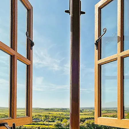 Beacon Shepherd Huts-2