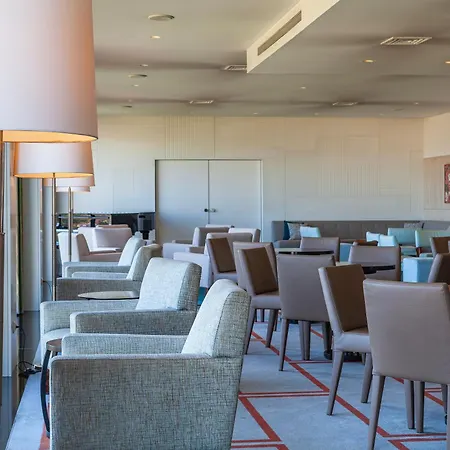 Hotel De Guimaraes Business & Spa-2
