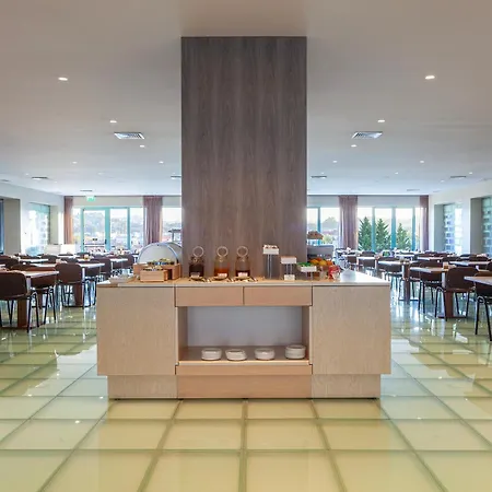 Hotel De Guimaraes Business & Spa-2