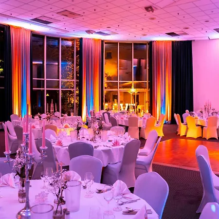 Wyndham Hannover Atrium-2