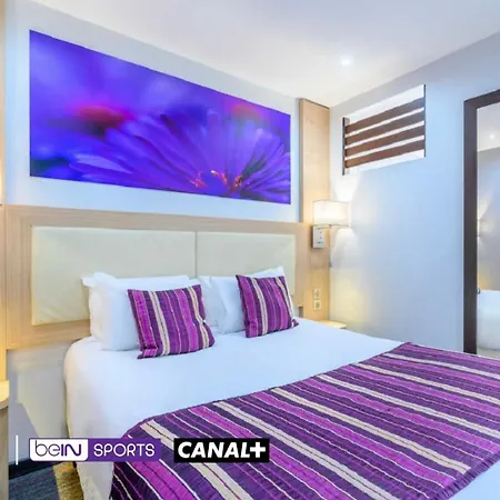 FH Confort Hotel Orléans Co'met-2