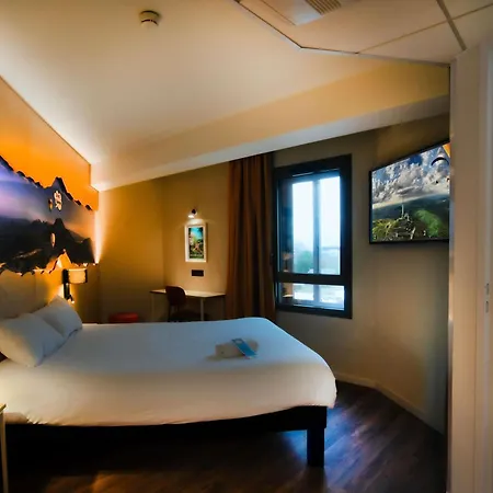 Ibis Styles Clermont-Ferrand Aeroport-2
