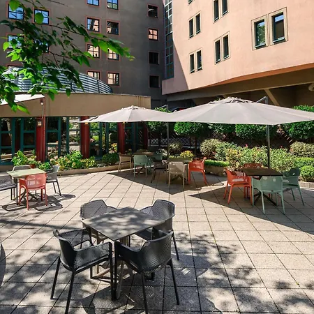 Ibis Budapest Heroes Square-2
