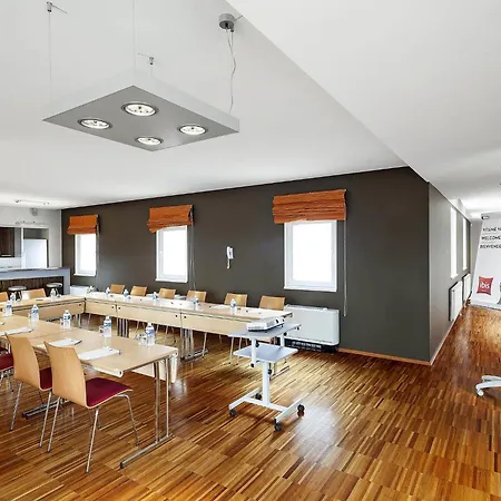 Ibis Praha Old Town-2